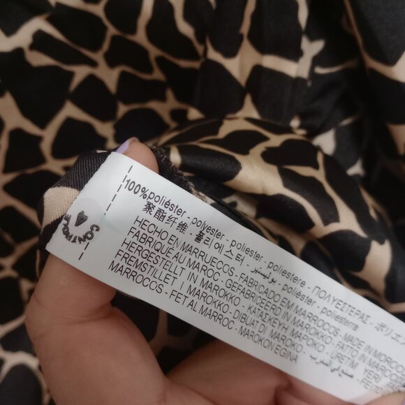 NWT Zara Women's Giraffe Print Ruffle Sleeve Blouse size Large - Picture 9 of 12